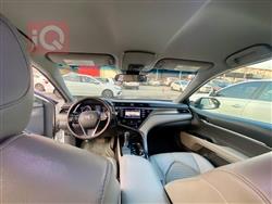 تۆیۆتا کامری